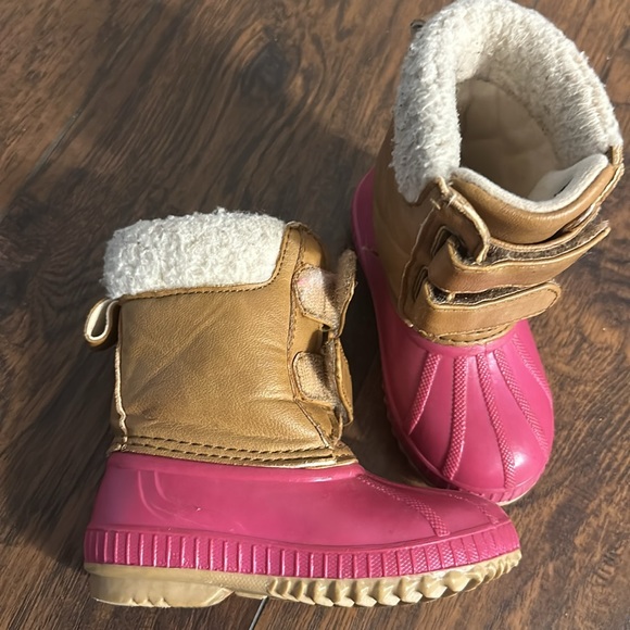winter boot oh water talla 7/8 de gap - Picture 2 of 4